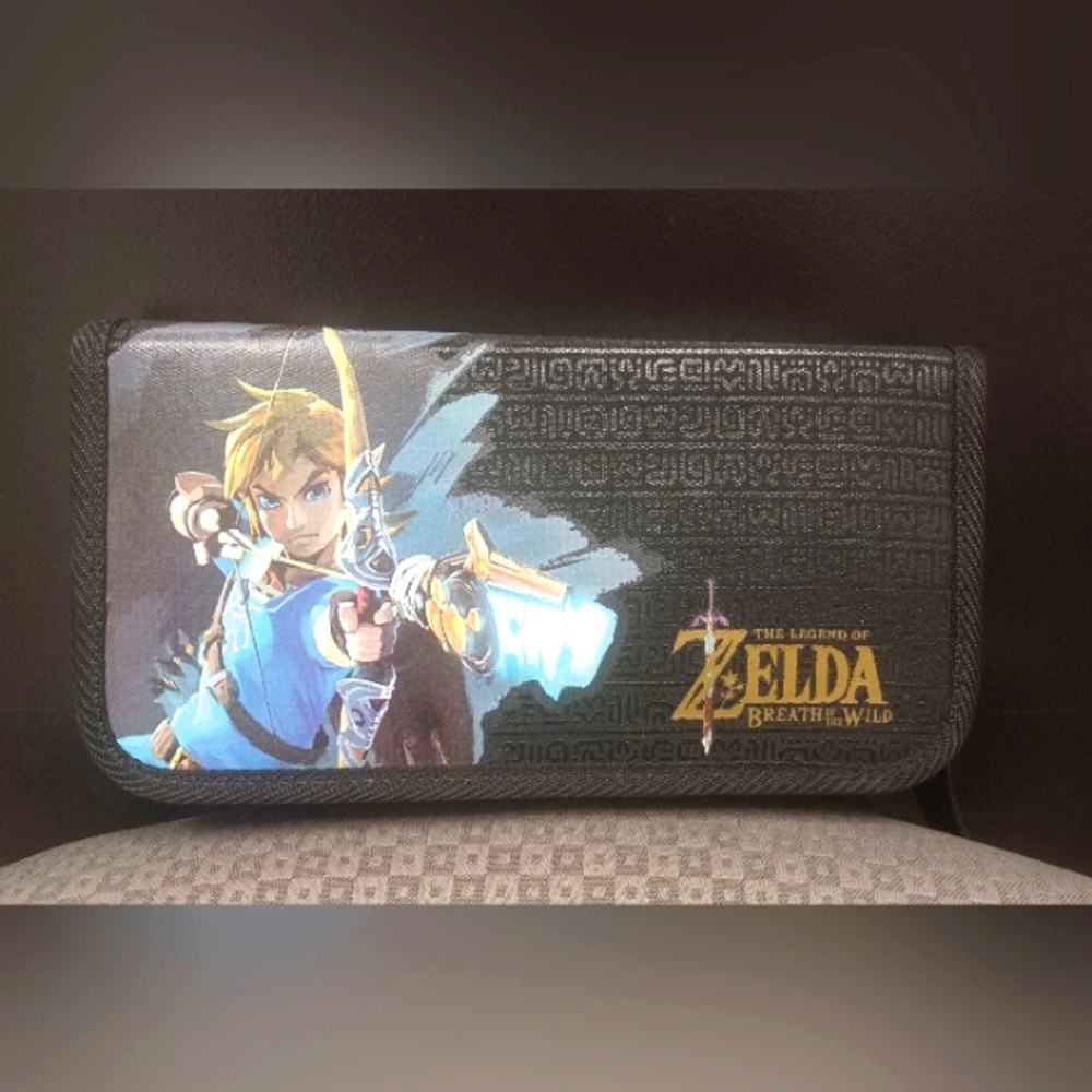 Zelda Breath of the Wild Nintendo Switch Carry Case